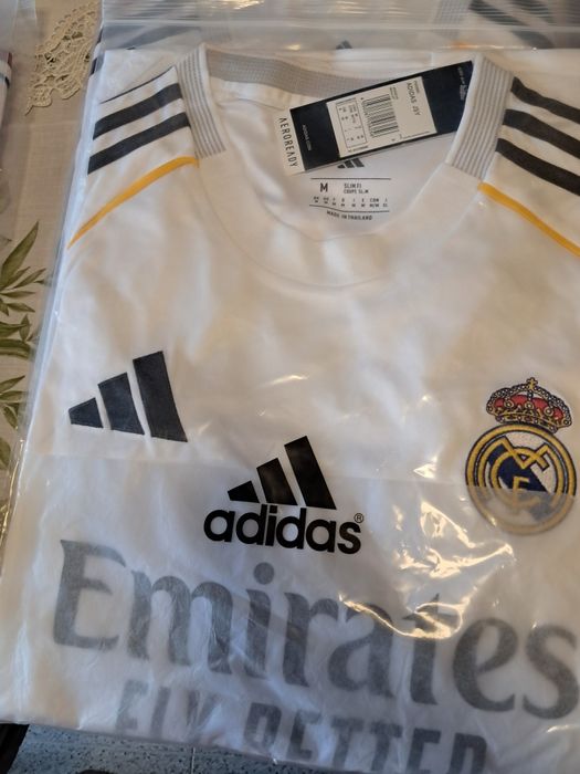 Vários clubes  t shit originais  tem retrô  ,vários tamanhos.