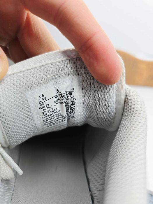 Nike Jordan 1 low r. 39