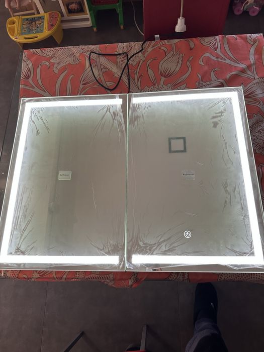 Armário de casa de banho Touch iluminado LED 3 cores