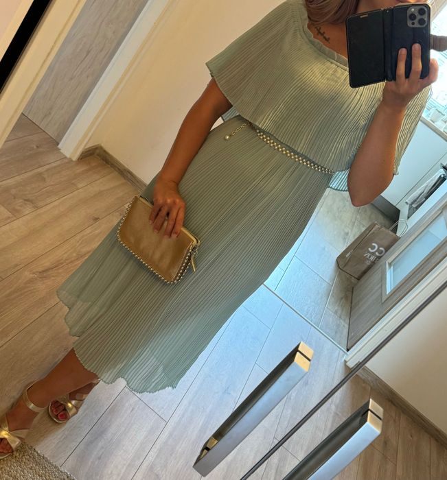 Sukienka miętowa -Zara