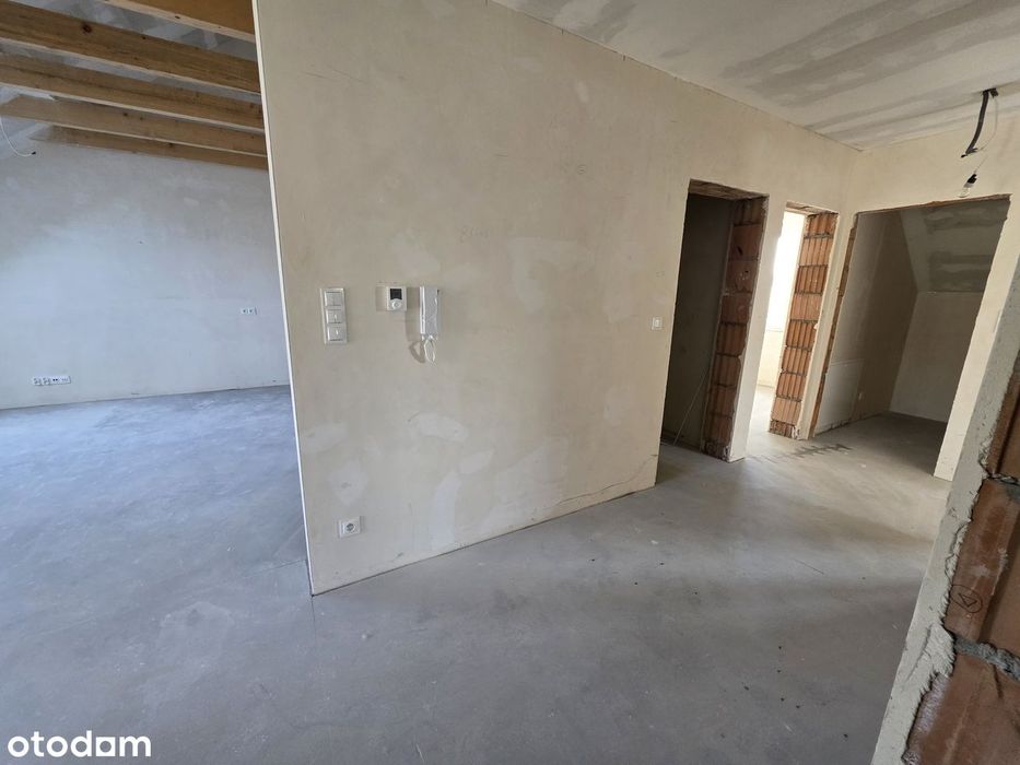 Duży Dom Jednorodzinny 200 M2 - Widok 3