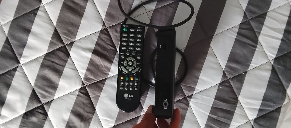 Televisão LG e discodificador nos