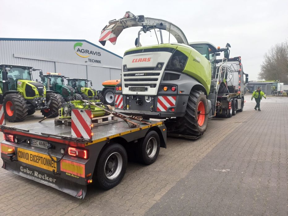 Transport kombajnów sieczkarni opryskiwaczy forwarder harvester domków