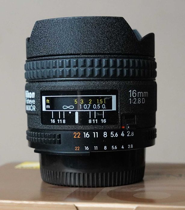 Nikon Nikkor AF Fisheye 16mm 1:2.8D