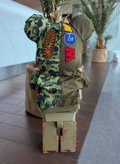 Статуэтка Medicom Bearbrick x A Bathing Ape 1000% 70 cm фигурка Бербрик