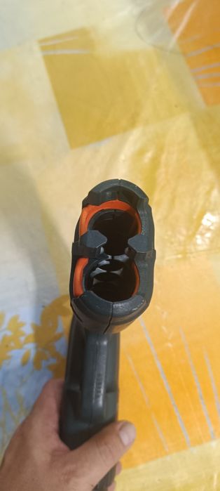 Aparafusadora black&Decker VP 7221C