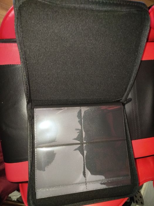 Binder sleeves e top loaders para  Pokémon ou futebol