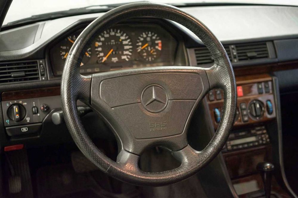 Coleção W124 Mercedes-Benz