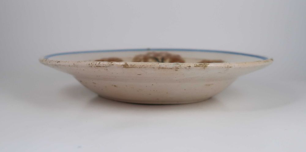 Prato faiança Portuguesa Séc. XIX. Pássaro em ramo