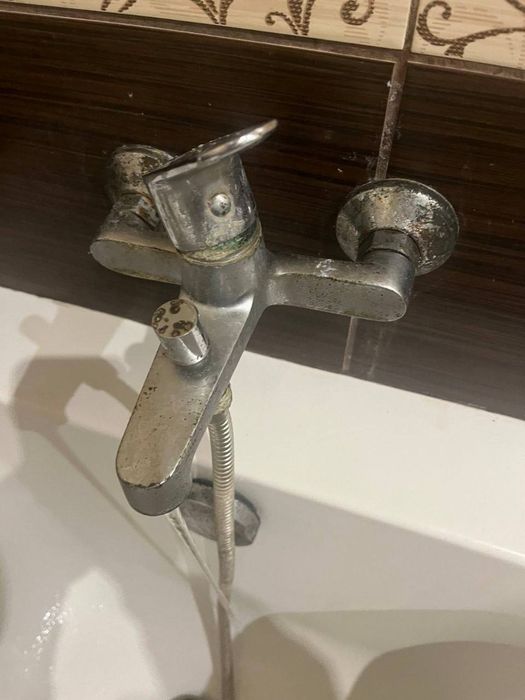 НАДІЙНИЙ сантехнік Київ. Заміна стояків. Прочистка каналізації