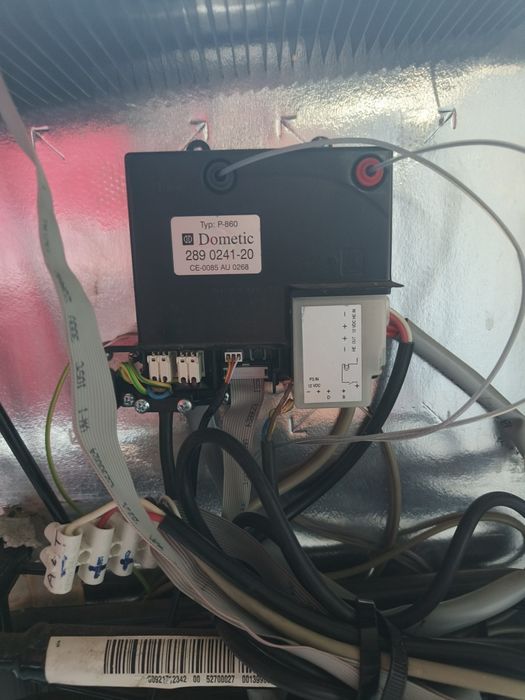 Frigorífico trivalente dometic RM8401 como Novo 1 gás 12v 220v