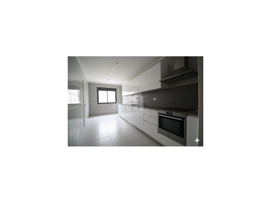 Venda de Apartamento T3 em Lomar