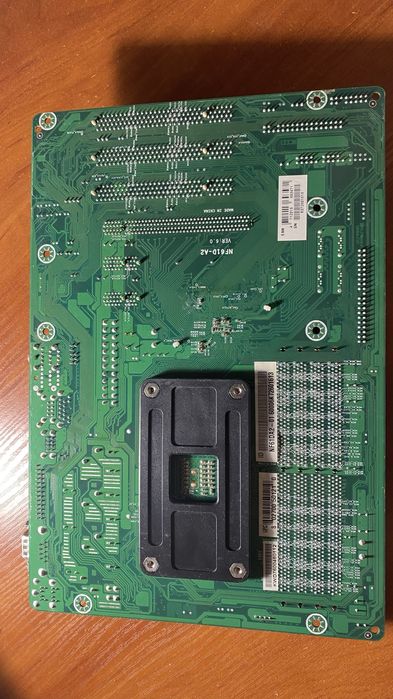 Материнська плата NF520-A2