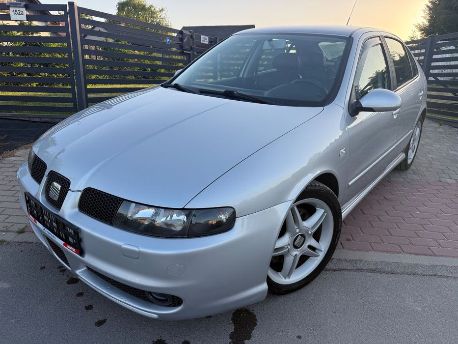 Seat Leon 1.8T 4x4 180PS TOP SPORT 2kplKol Zadbany Serwis Opłacony Szwajcar