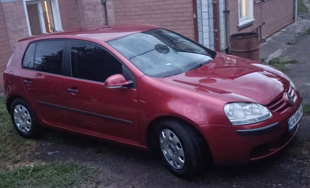 Продам Volkswagen Golf 5