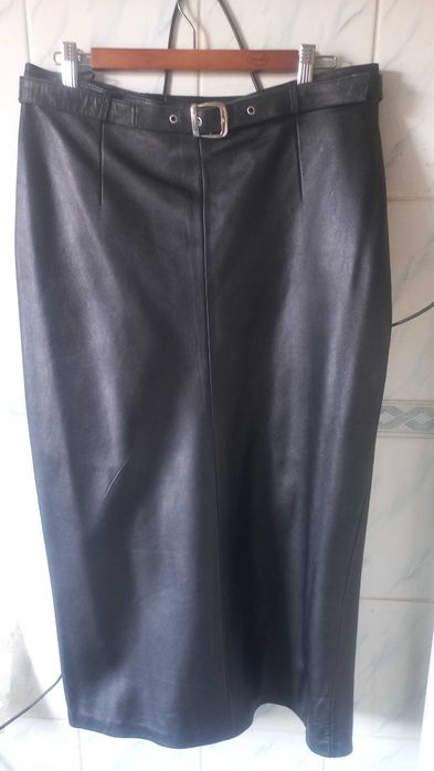Юбка черная из натуральной кожи.Большая  р. 50-52