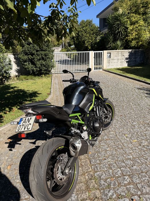 Kawasaki z900, 2022