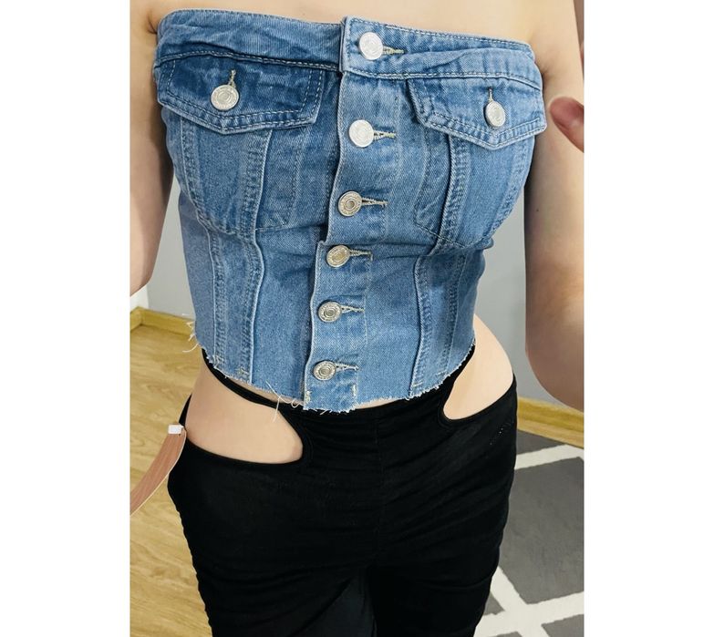 Top jeansowy zapinany na guziki