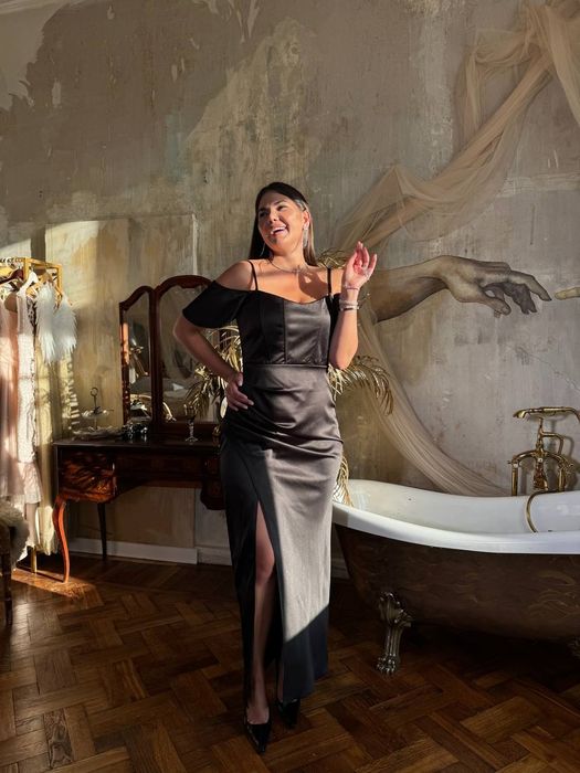 Сукні на випускний вечір