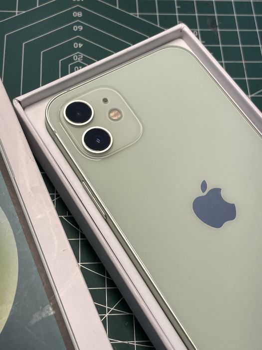 iPhone 12 green 64gb