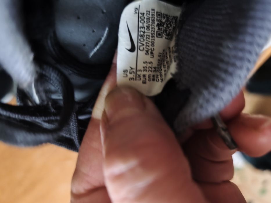 Бутсы футбольные р.35.5 Nike  (оригинал)