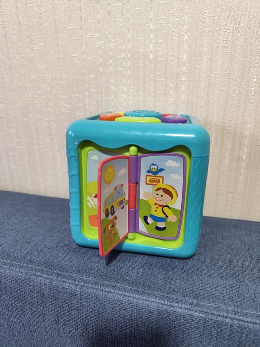 Развивающий кубик.