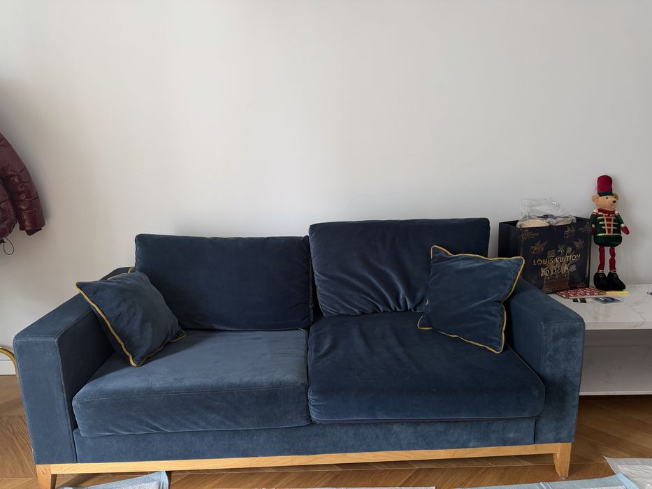 Rozkładana sofa na zamówienie (welur Wola