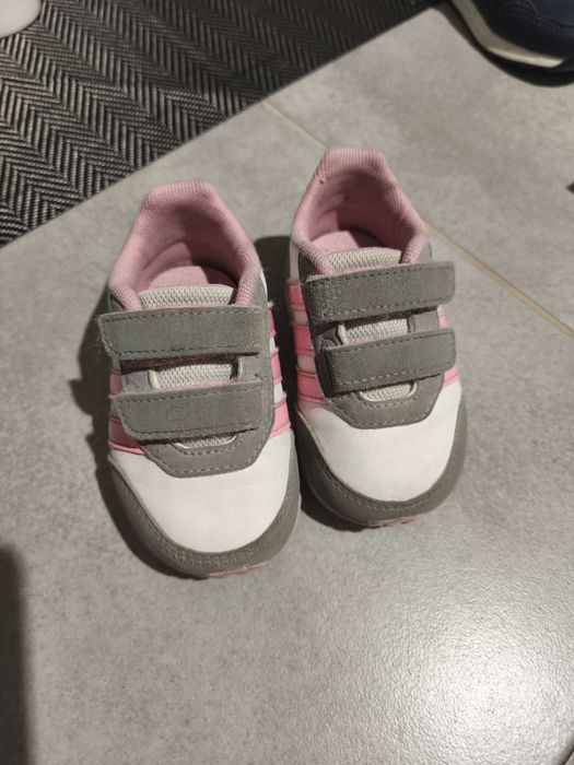 Adidaski dla dziewczynki