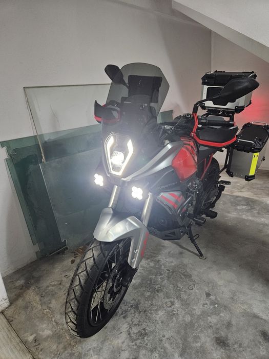Vendo mota QJ Motor