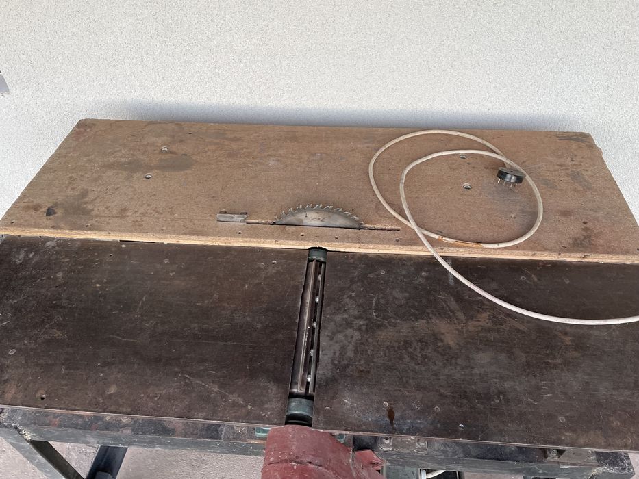 Станок деревообробний свердлильний розпилювальний фугувальний