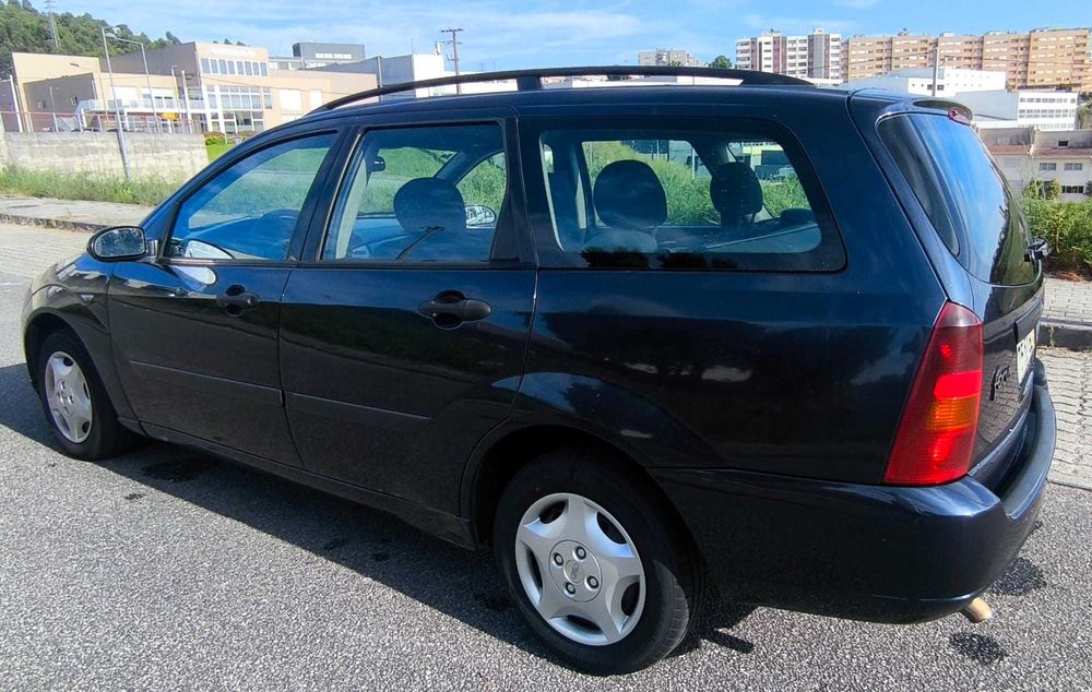 Vendo Ford Focus em bom estado de 2001 — photo 3