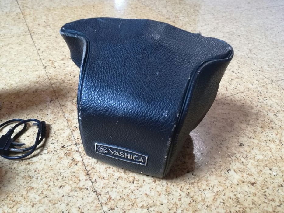 Máquina Fotográfica Antiga Yashica