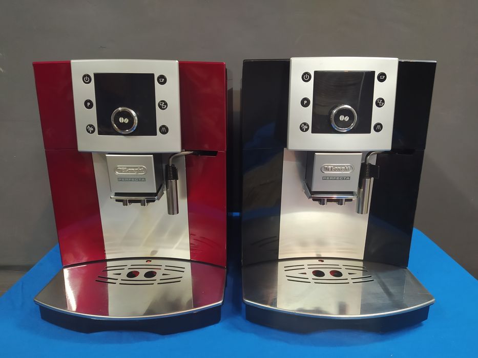 Кавоварка delonghi perfecta esam 5400 червона чорна