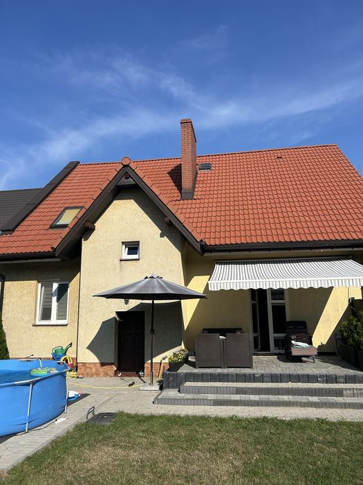 Jednorodzinny dom na sprzedaz - Widok 2