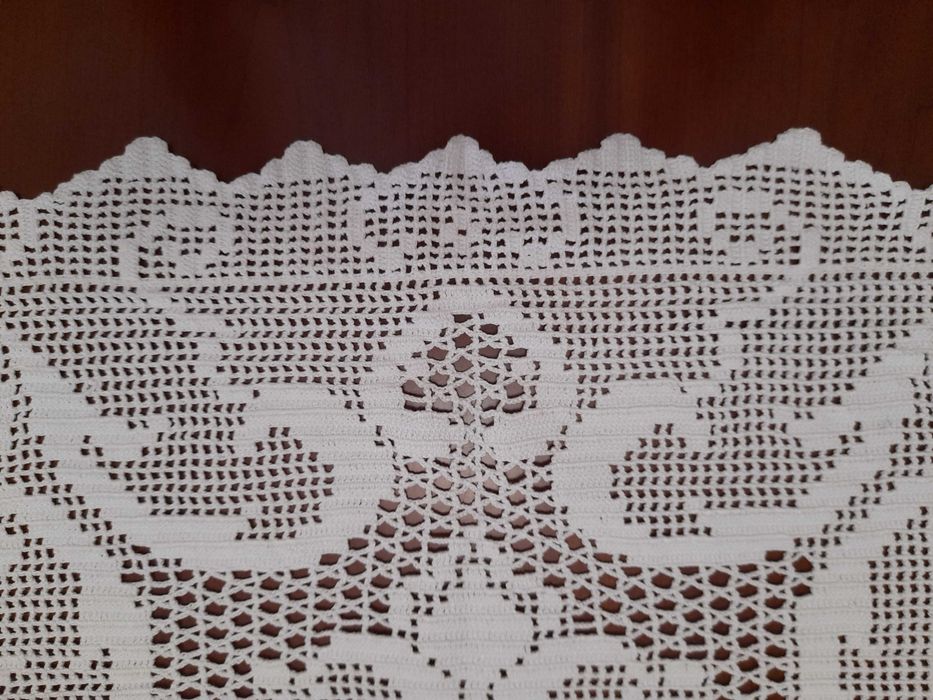 Toalha de renda feita à mão