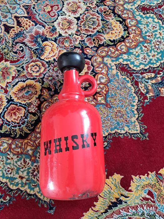 Графін на віски.