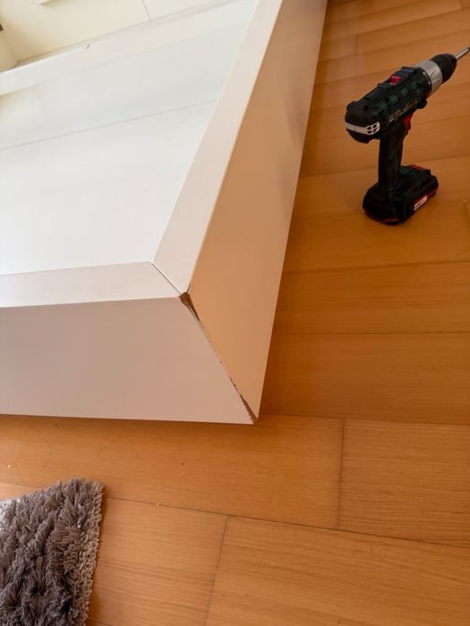 Cama de casal sem colchão