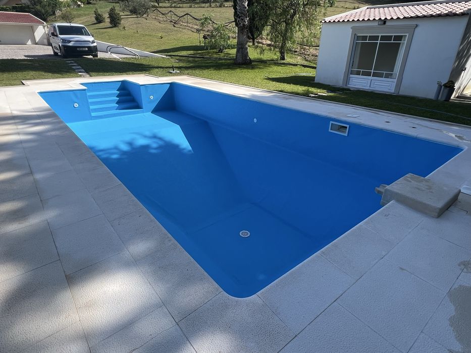 Revestimento de piscinas em tela armada. PVC
