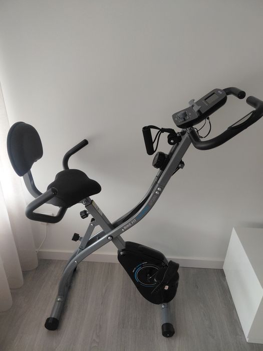 Bicicleta estatica sem uso