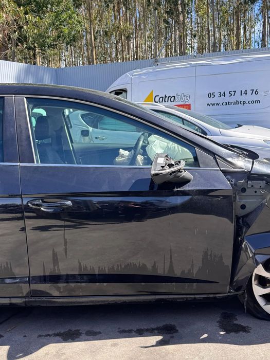 Porta frente direita SEAT Leon (5F1)