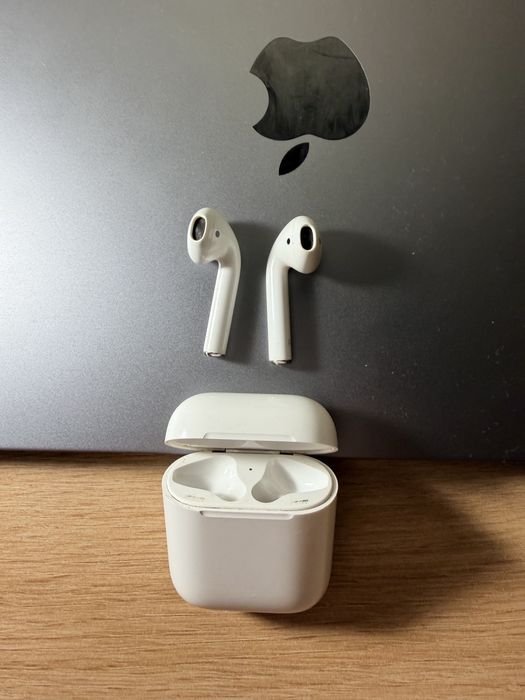 навушники Airpods 2