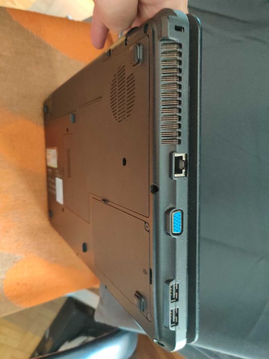 Laptop Lenovo G550 Z zasilaczem
