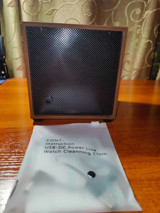 Боксы с вращающимися механизмами и подсветкой  для механических часов.