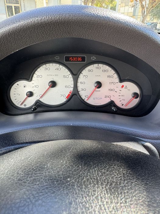 Peugeot 206 1.1i Gasolina | 2003 | Nacional | 5 Portas