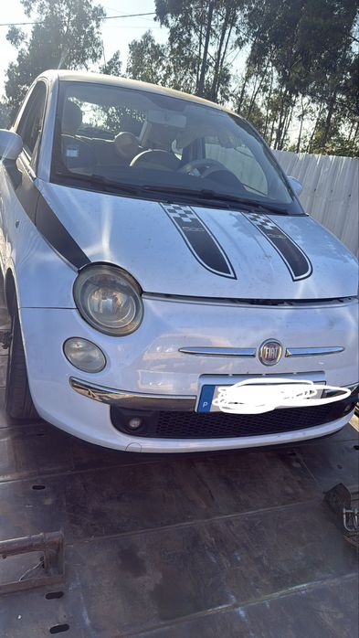 Fiat 500 1.3 Multijet de 2008 – totalmente disponível para venda de peças.