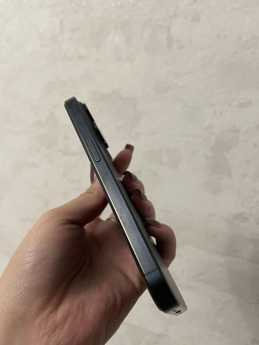 Iphone 15 pro, 128gb, все працює.