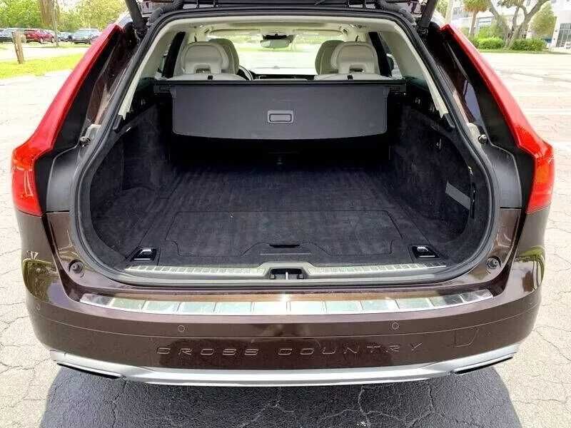 2017 Volvo V90 T6 AWD