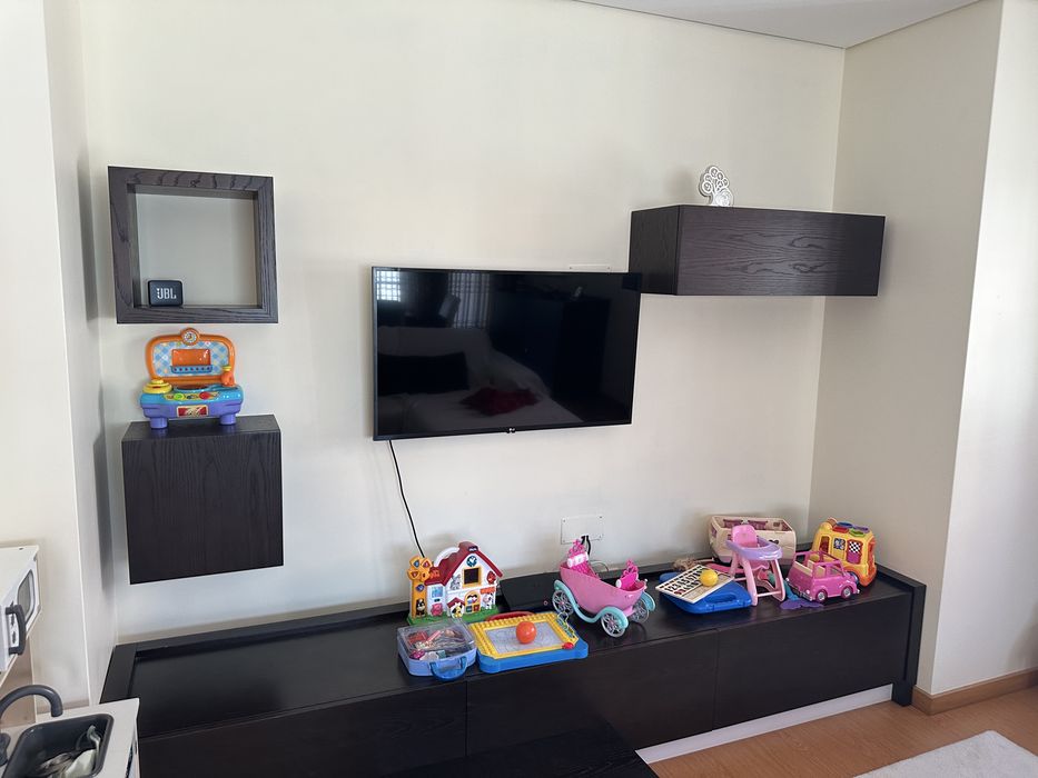 3 cubos de parede sala, dois com arrumação interior