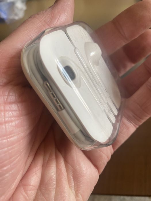 Rożne Sluchawki Apple Sony Samsung nowe i uzywane!