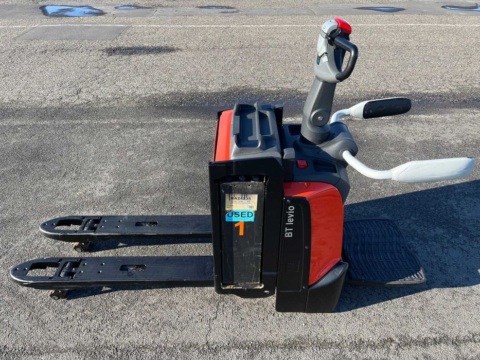 Paleciak elektryczny TOYOTA LPE200 - 2018 rok